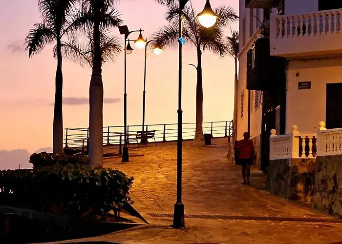 Romantica Ocean Retreat