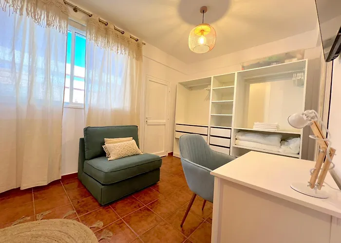 Romantica Ocean Retreat דירה