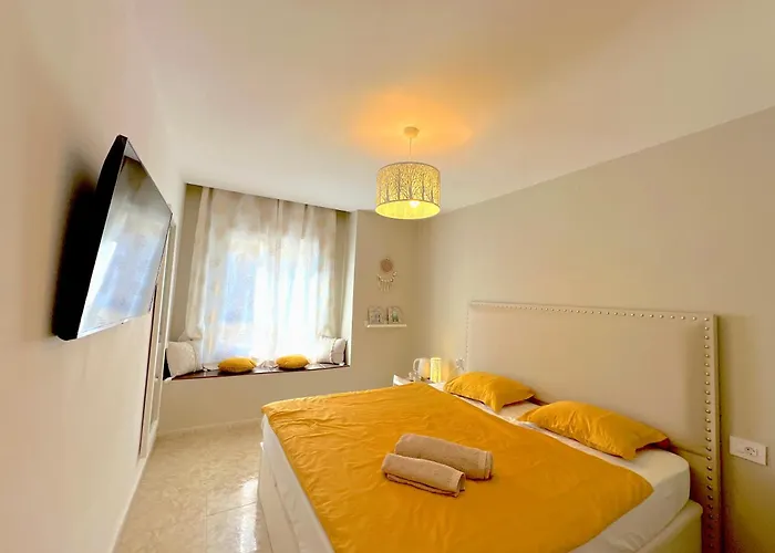 Romantica Ocean Retreat דירה