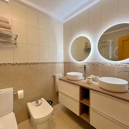 Romantica Ocean Retreat *