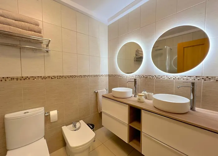 Romantica Ocean Retreat *